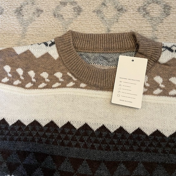 Simpleflavor Sweater - Picture 2 of 4